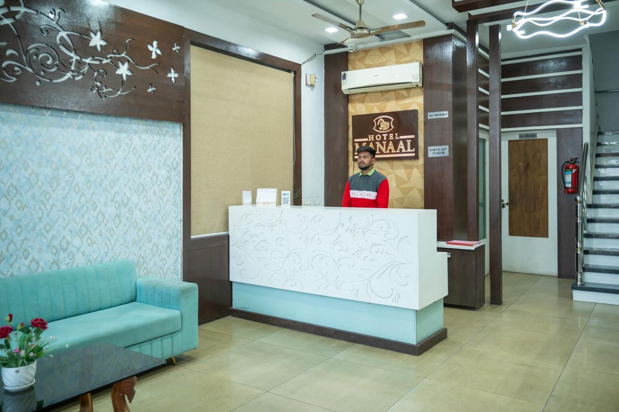 Hotel Manaal Akolia Buitenkant foto
