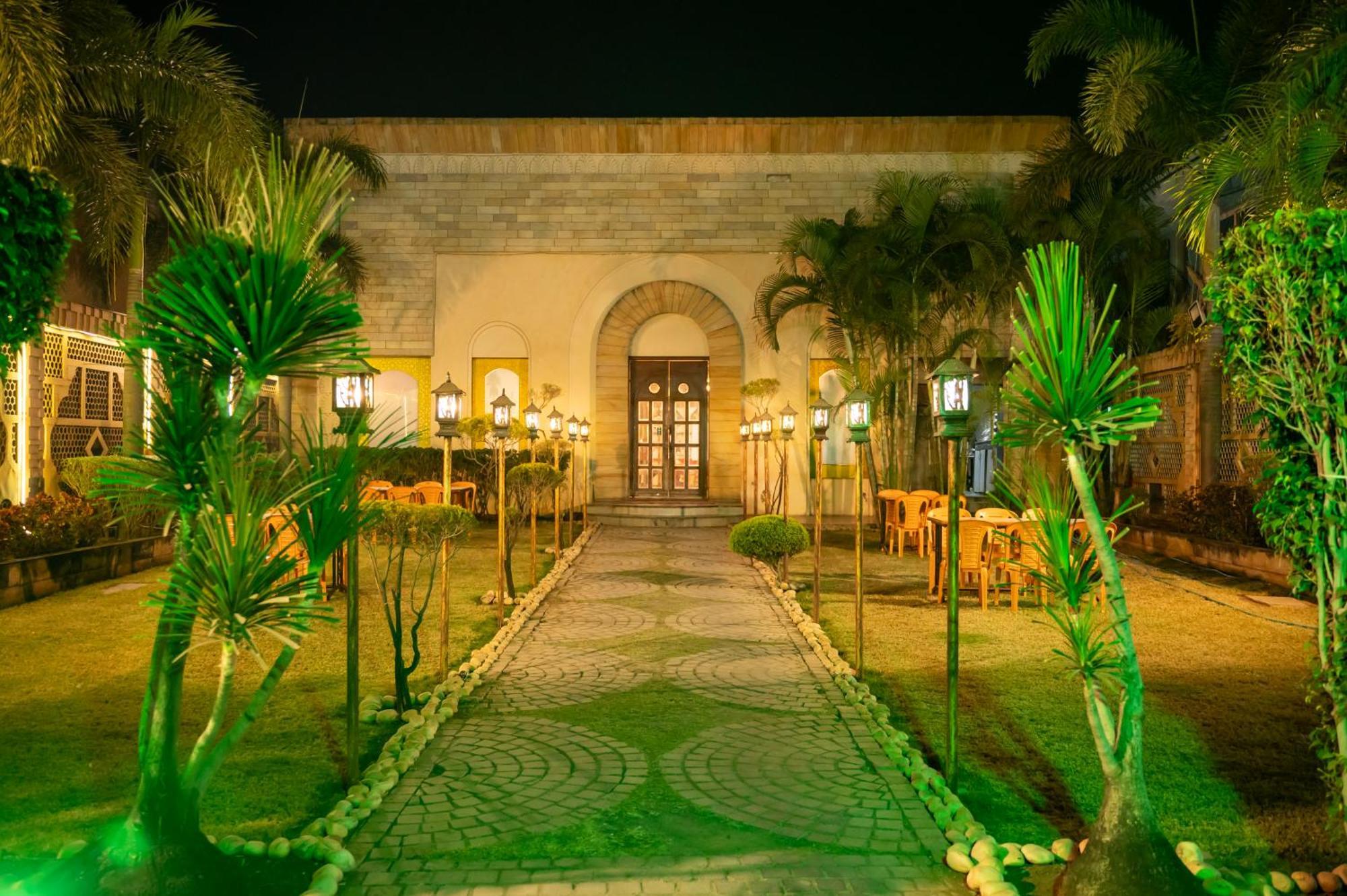 Hotel Manaal Akolia Buitenkant foto